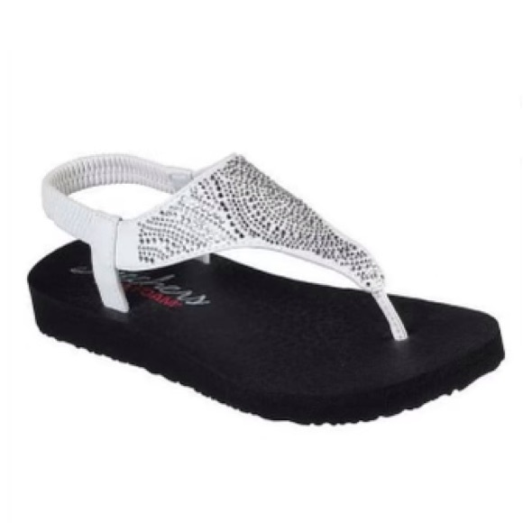 Skechers Women's MEDITATION WHITE & BLACK Casual Sandals  Size 9 - Picture 1 of 6